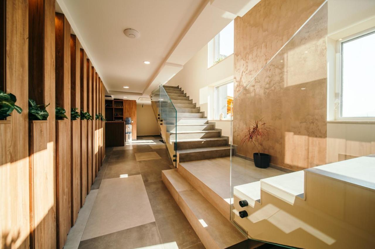 Hotel Rk Ghimbav Dış mekan fotoğraf