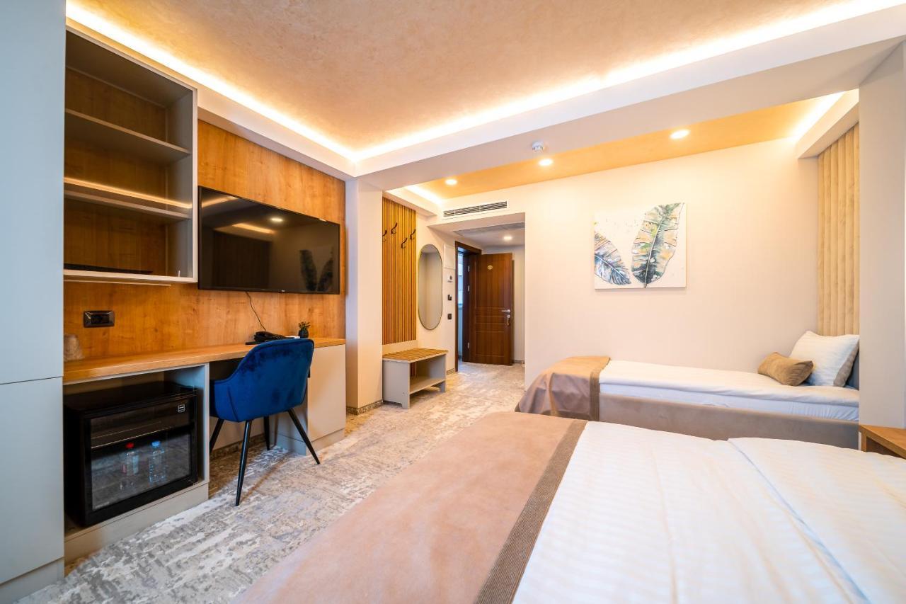 Hotel Rk Ghimbav Dış mekan fotoğraf