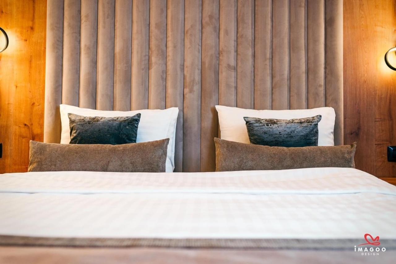 Hotel Rk Ghimbav Dış mekan fotoğraf