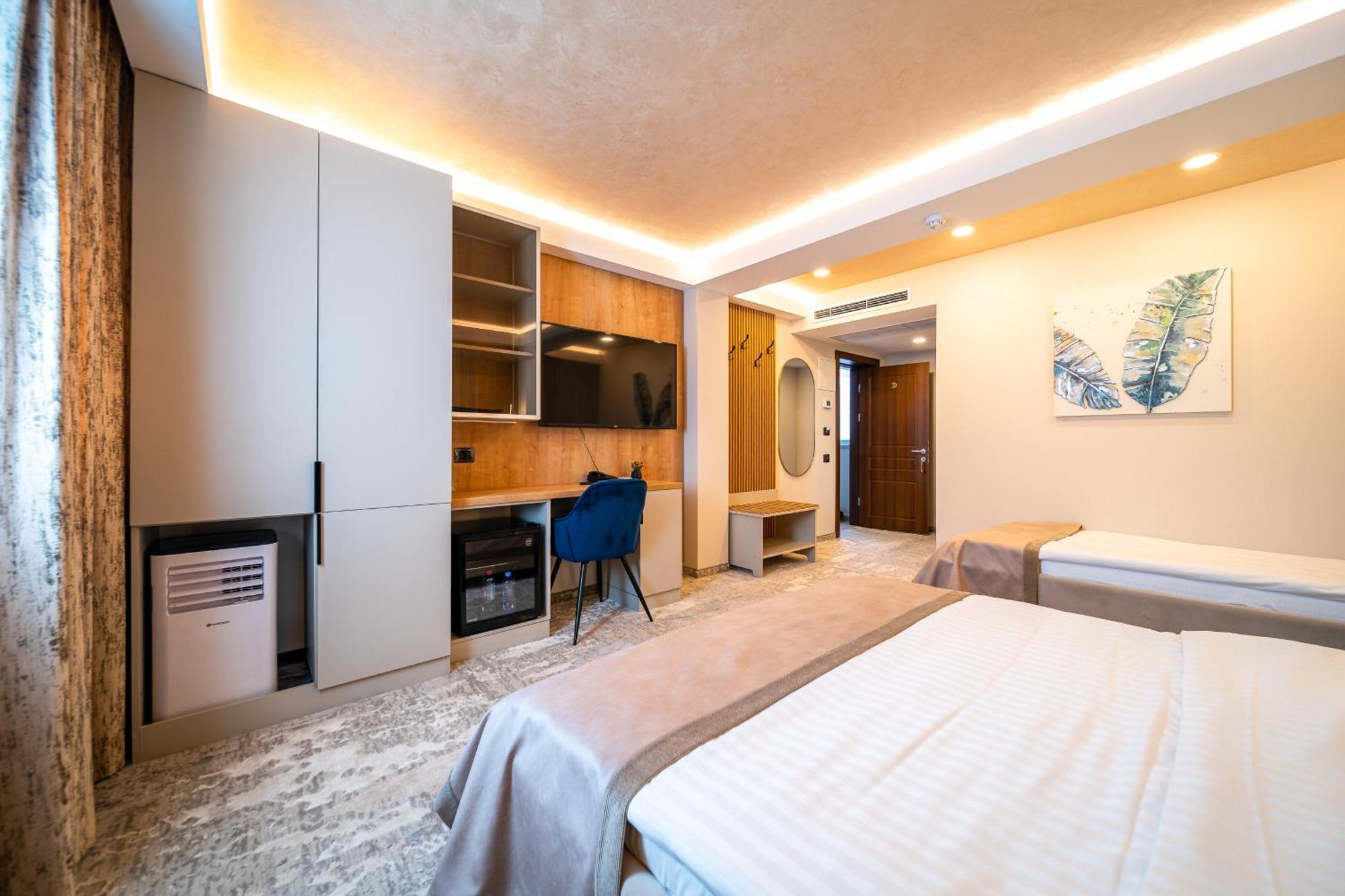 Hotel Rk Ghimbav Dış mekan fotoğraf