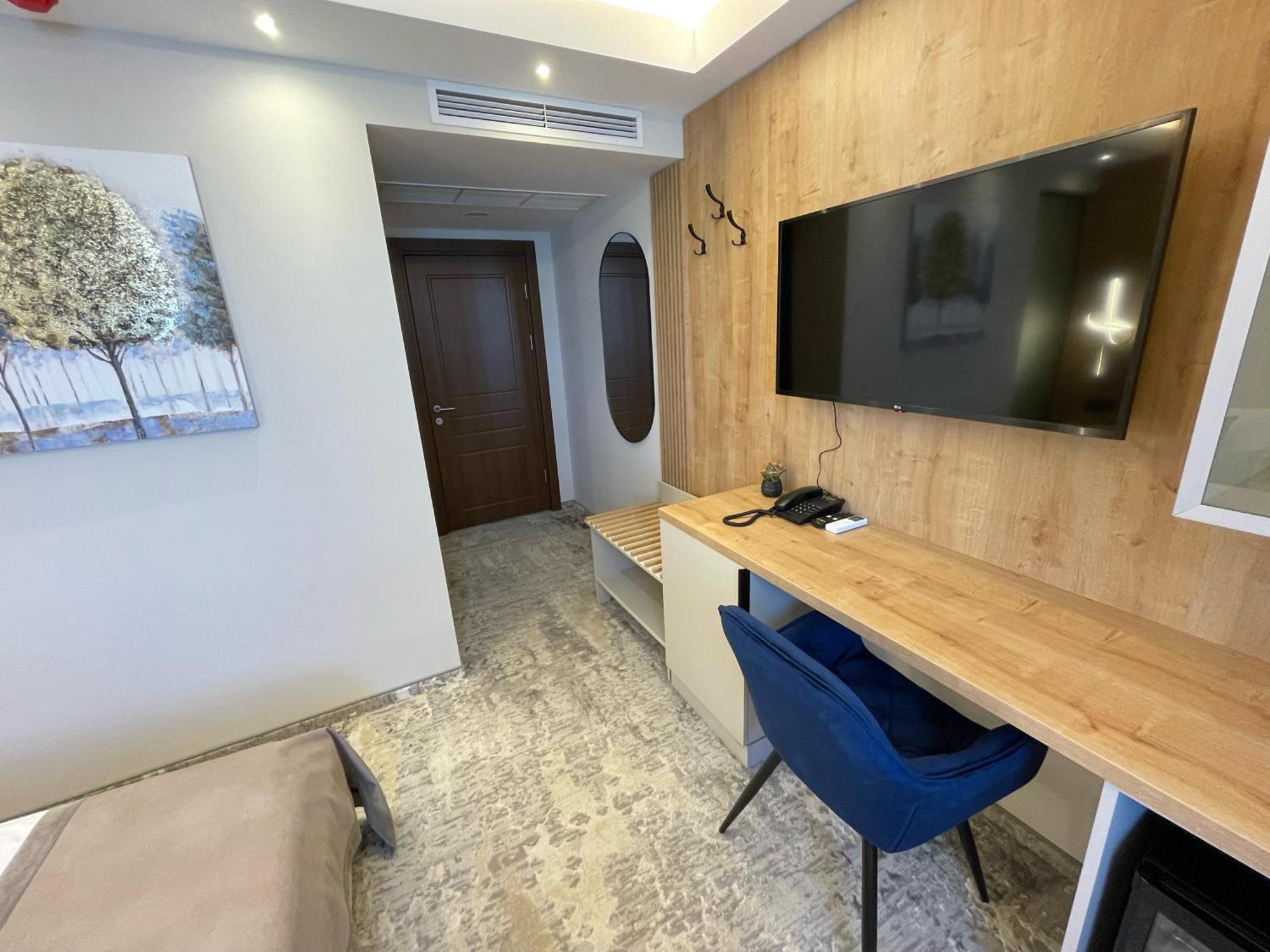 Hotel Rk Ghimbav Dış mekan fotoğraf
